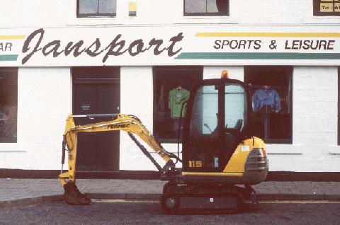 Miniature power shovel